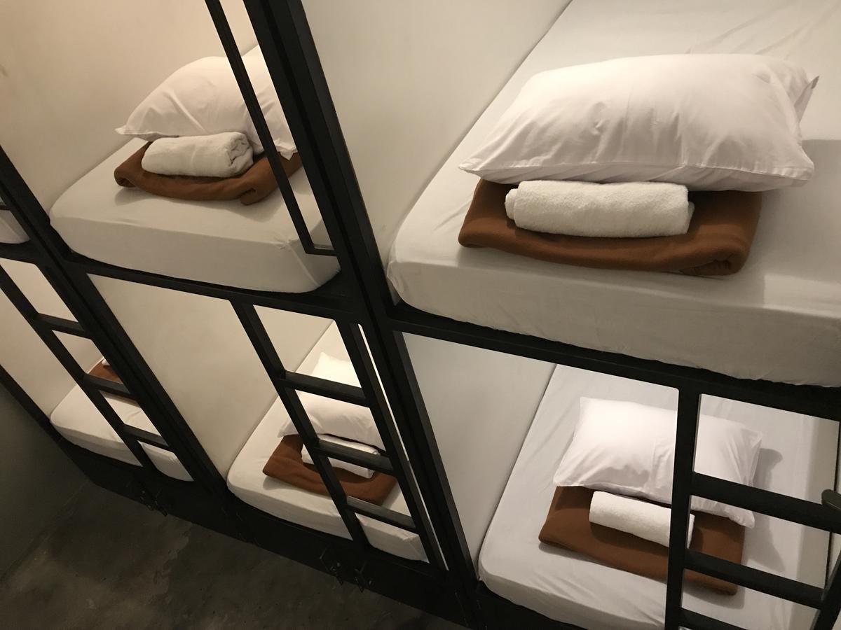 Nine Dollar Hostel Легіан Екстер'єр фото